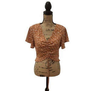 Paper Crane orange floral hi low top ruched front short sleeves, size M